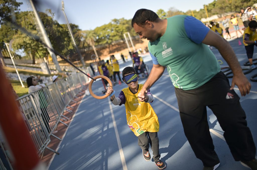 ATLETAS DO CBH NO FESTIVAL DE ESPORTES DA FEEMG - Clube Belo Horizonte